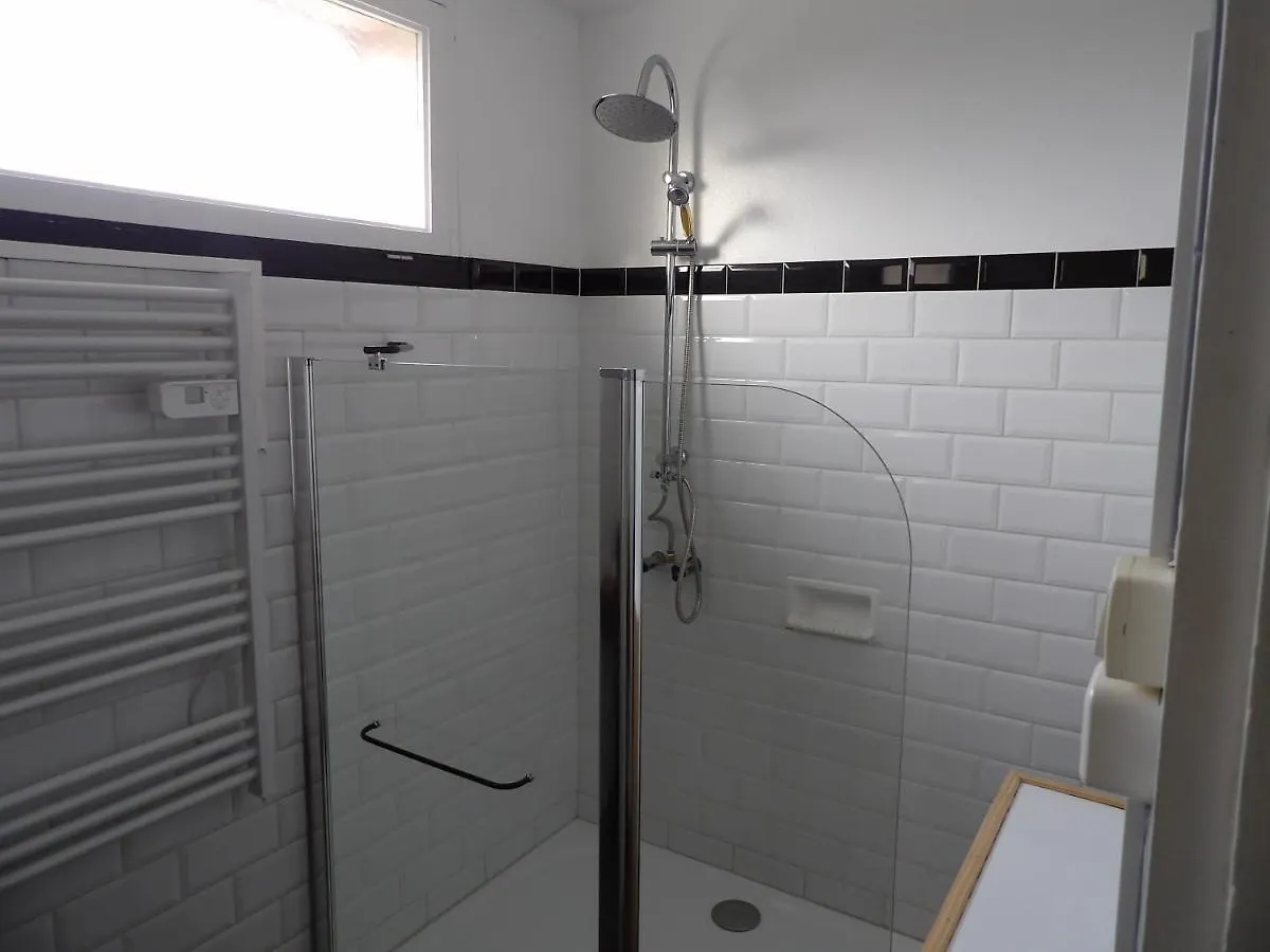 Gite Ferme Equestre Avec Piscine Castex  Holiday home