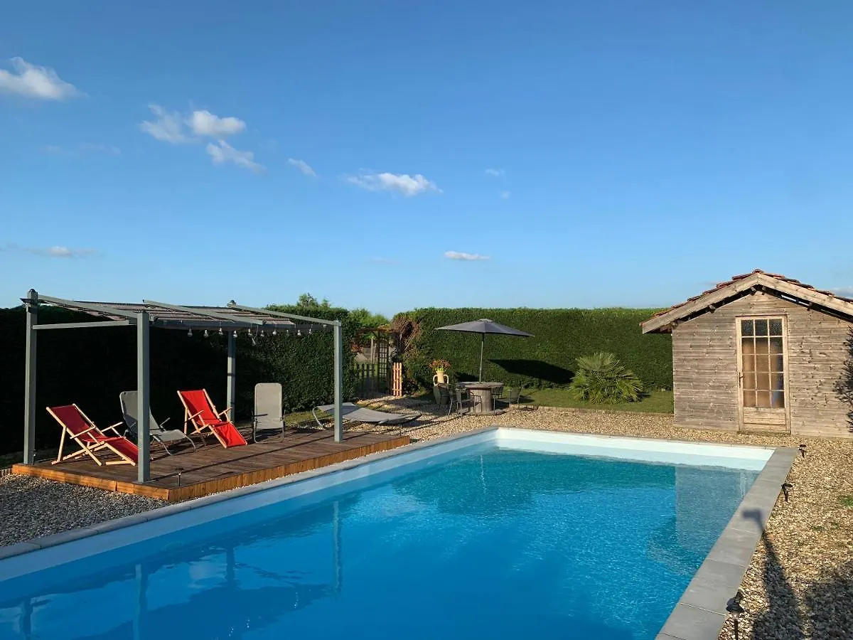 Gite Ferme Equestre Avec Piscine Castex  Holiday home Castex (Gers)